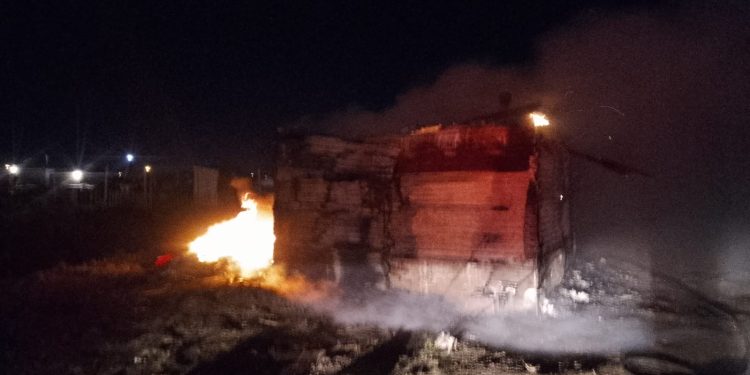 INCENDIO EN UNA PRECARIA VIVIENDA DE CALLE CHILE