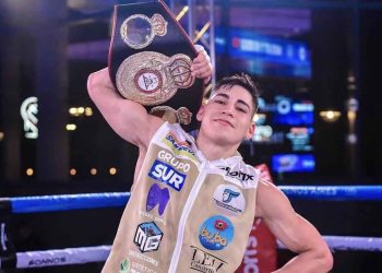 NERI MUÑOZ DERROTÓ AL CANADIENSE CHANN THONSON Y SE CONSAGRÓ CAMPEÓN MUNDIAL