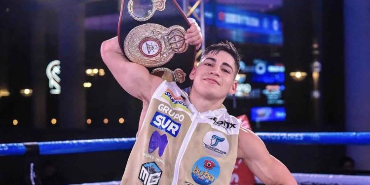 NERI MUÑOZ DERROTÓ AL CANADIENSE CHANN THONSON Y SE CONSAGRÓ CAMPEÓN MUNDIAL