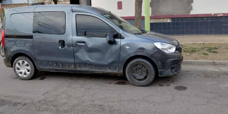 UNA PERSONA SE FRACTURO LUEGO DE UNA CAÍDA DESDE LA ALTURA EN EL BARRIO THOMPSON