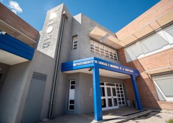 SANTOS: «LA INFORMÁTICA CRUZA TODOS LOS ASPECTOS DE NUESTRAS VIDAS»