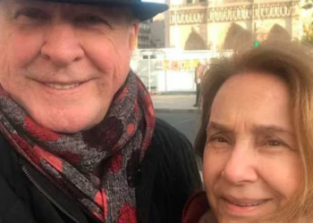 EL CONMOVEDOR MENSAJE DE ARTURO PUIG TRAS LA MUERTE DE SU ESPOSA SELVA ALEMÁN