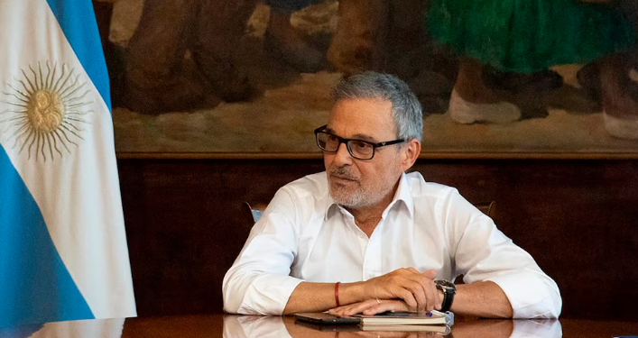 TRAS LA SALIDA DE MARIO RUSSO, EL GOBIERNO OFICIALIZÓ LA DESIGNACIÓN DE LUGONES COMO MINISTRO DE SALUD