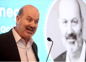 FEDERICO STURZENEGGER ASEGURÓ ANTE EMPRESARIOS QUE «LA OBRA PÚBLICA NO VUELVE MÁS»