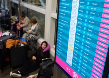 NUEVO PARO SALVAJE DE LOS SINDICATOS AERONÁUTICOS AGRAVADO POR LOS DESPIDOS Y UNA MEDIACIÓN FRUSTRADA DE LA CGT