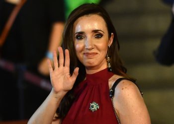 VICTORIA VILLARRUEL CRUZÓ A MARIO FIRMENICH