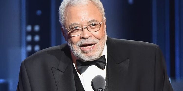MURIÓ JAMES EARL JONES, LA RECORDADA VOZ DE DARTH VADER