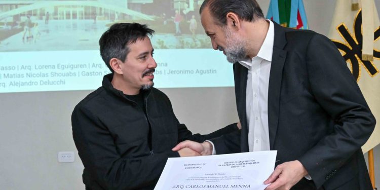 MENNA: «EL MERCADO NOS GUSTÓ MUCHO, TIENE UN GRAN VALOR, PERO HOY LA CONDICIONES DE HABITABILIDAD NO ESTÁN DADAS»