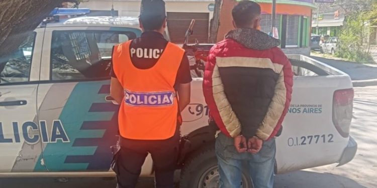UN HOMBRE FUE DETENIDO POR EL ROBO EN UNA VIVIENDA