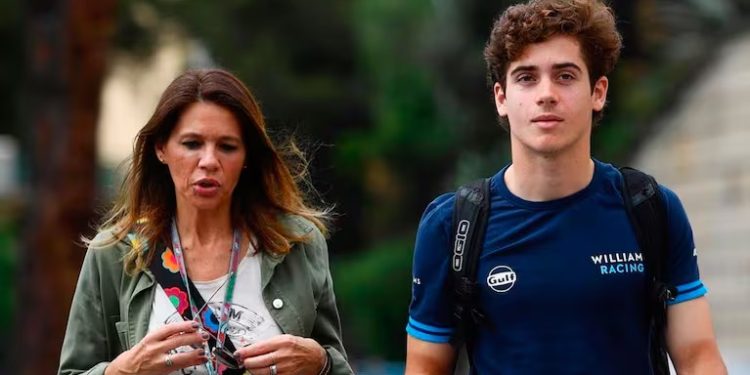 EL EMOTIVO ABRAZO DE FRANCO COLAPINTO CON SU MAMÁ