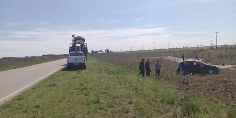 CUATRO PERSONAS FUERON HOSPITALIZADAS LUEGO DE UN VUELCO EN CERCANÍAS DE VILLALONGA