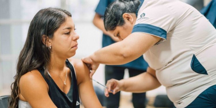 LLEGARON LAS VACUNAS GRATUITAS CONTRA EL DENGUE
