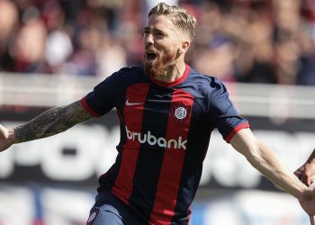 CON DOBLETE DE MUNIAIN, SAN LORENZO SE IMPUSO A BANFIELD