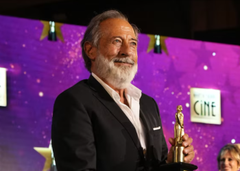 GUILLERMO FRANCELLA DIO UN BATACAZO Y SE LLEVÓ EL ORO EN EL PRIMER MARTÍN FIERRO DE CINE