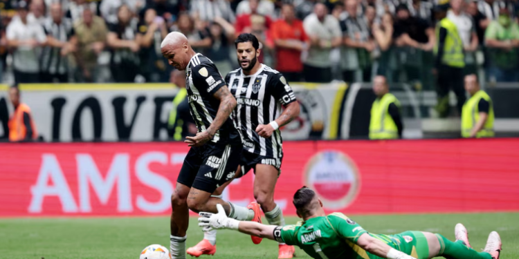 ATLÉTICO MINEIRO GOLEÓ AL RIVER DE GALLARDO EN BRASIL
