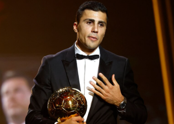 EL ESPAÑOL RODRI GANÓ EL BALÓN DE ORO AL MEJOR FUTBOLISTA DEL MUNDO