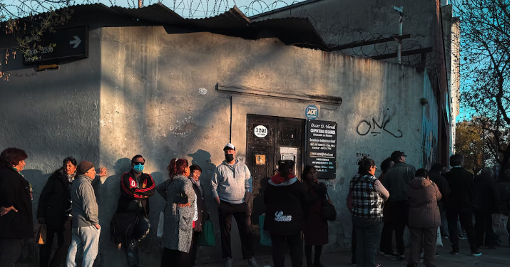 LA CRISIS DEL EMPLEO EN ARGENTINA: EL 36% DE LOS TRABAJADORES ESTÁN EN NEGRO