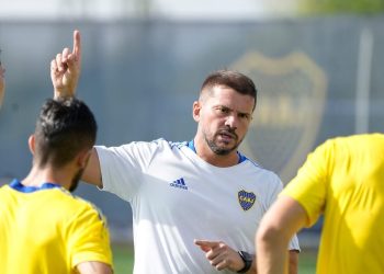 CON TRES EX-BOCA, EL CUERPO TÉCNICO DE HERRÓN