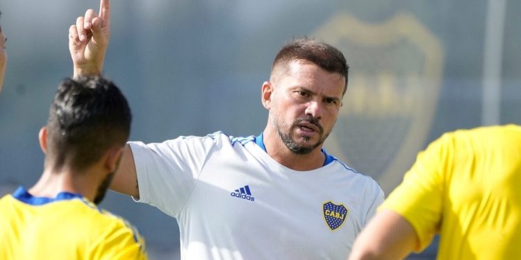 CON TRES EX-BOCA, EL CUERPO TÉCNICO DE HERRÓN