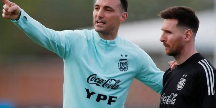 SCALONI CONFIRMÓ LA LISTA DE LA SELECCIÓN, CON EL REGRESO DE MESSI Y LA AUSENCIA DEL «DIBU»