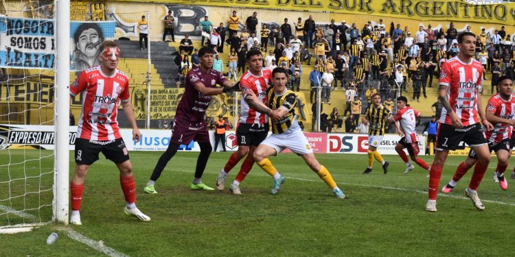 OLIMPO Y VILLA MITRE TIENEN RIVALES Y NO HABRA CLÁSICO EN OCTAVOS DE LA REVALIDA