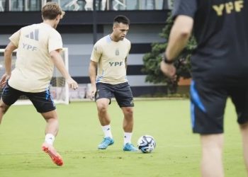 LA SELECCIÓN ARGENTINA LLEGÓ AL PAÍS Y SE PREPARA PARA ENFRENTAR A BOLIVIA