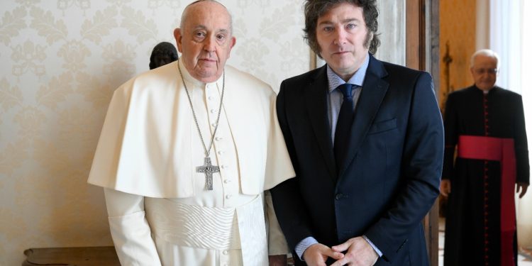 EL PAPA FRANCISCO RECIBIÓ A UN ENVIADO DEL GOBIERNO DE MILEI