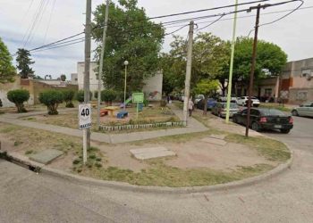 UNA MUJER DENUNCIÓ QUE FUE ABUSADA EN UNA PLAZA DE INGENIERO WHITE