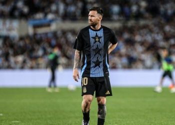 CON MESSI, LAUTARO Y JULIAN DESDE EL COMIENZO, ARGENTINA SE MIDE ANTE BOLIVIA EN EL MONUMENTAL
