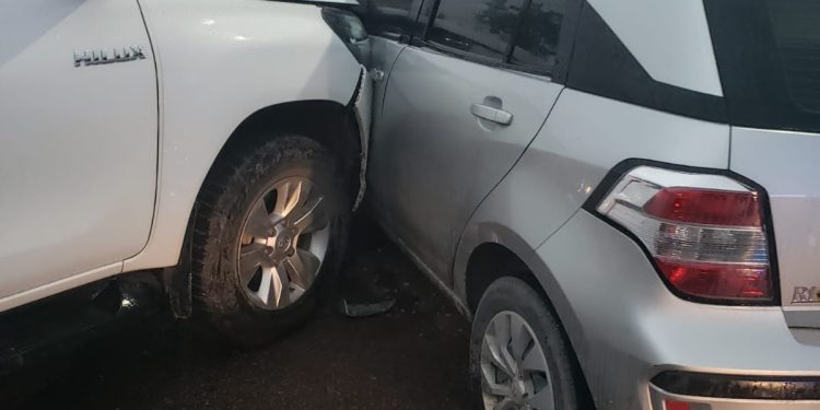 LUEGO DE UN TRIPLE CHOQUE UNA MUJER EMBARAZADA FUE HOSPITALIZADA