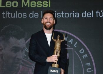MESSI RECIBIÓ EL PREMIO AL JUGADOR CON MAS TÍTULOS EN LA HISTORIA