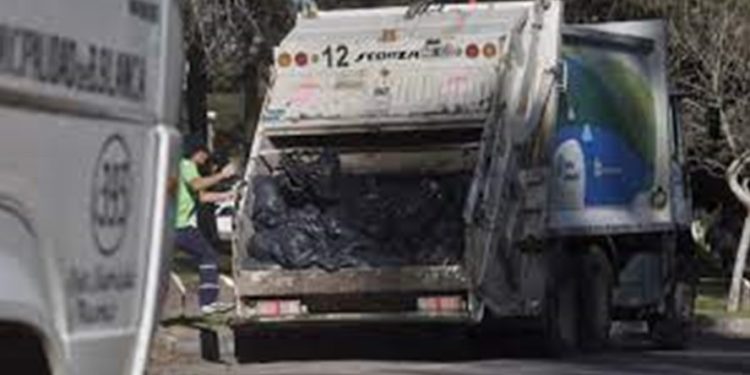 LUEGO DE UNA NOCHE SIN SERVICIO EN BAHÍA, HOY REGRESA LA RECOLECCIÓN DE RESIDUOS