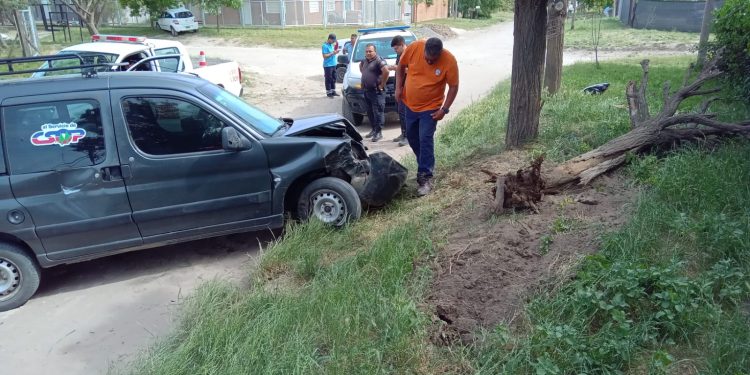 CUATRO CHOQUES, CUATROS HERIDOS Y UN MOTOCICLISTA HOSPITALIZADO EL REPORTE DEL MIERCOLES DE DEFENSA CIVIL