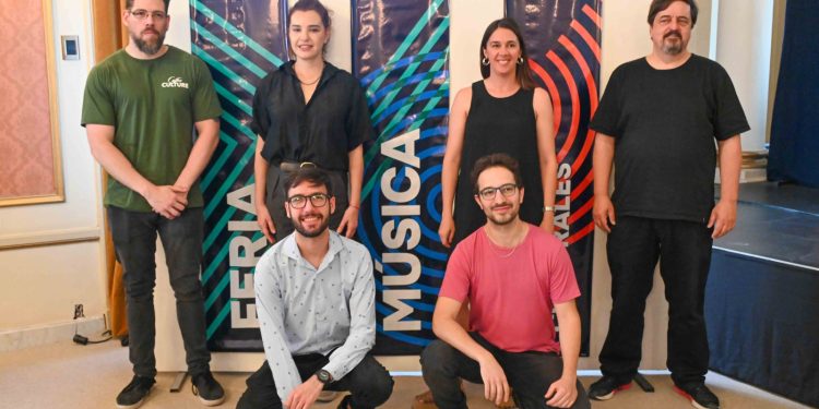 MARTIRENA: «QUEREMOS QUE EN ESTA FERIA PUEDAN REGALARSE ARTE BAHIENSE»