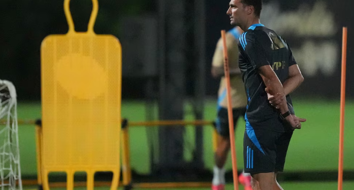 TRES NOMBRES PARA DOS PUESTOS: DUDAS Y CERTEZAS DE LA FORMACIÓN DE ARGENTINA PARA RECIBIR A BOLIVIA POR ELIMINATORIAS