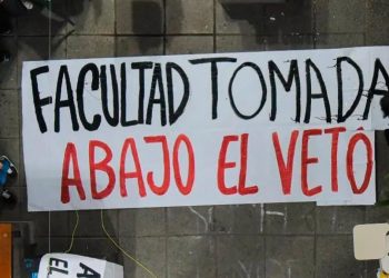 GREMIOS DOCENTES HARÁN PARO Y LOS ALUMNOS SEGUIRÁN CON LA TOMA DE UNIVERSIDADES TRAS RATIFICARSE EL VETO