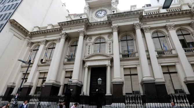 EL GOBIERNO ANUNCIÓ QUE SE EXTENDERÁ LA PRIMERA ETAPA DEL BLANQUEO HASTA EL VIERNES 8 DE NOVIEMBRE