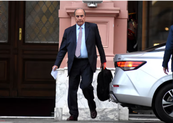 TRAS EL FIN DEL IMPUESTO PAÍS, EL GOBIERNO EVALÚA IMPULSAR UNA REFORMA IMPOSITIVA INTEGRAL