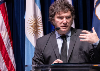 EL GOBIERNO ANALIZA SUMAR LA PRIVATIZACIÓN DE AEROLÍNEAS ARGENTINAS A LAS SESIONES EXTRAORDINARIAS