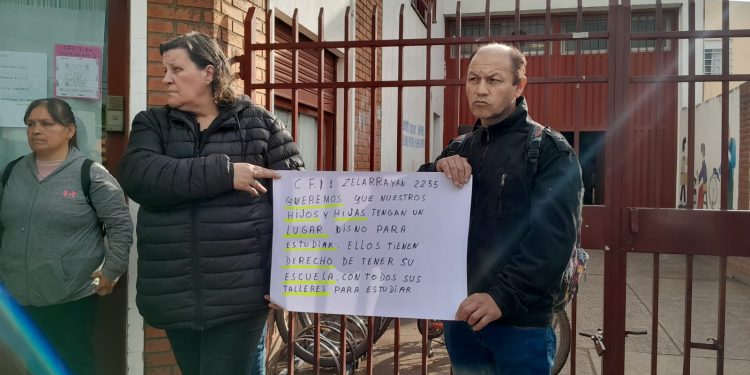 EBER: «NO QUEREMOS LLEGAR A MARZO SIN UN INMUEBLE PARA QUE LOS CHICOS ESTUDIEN»