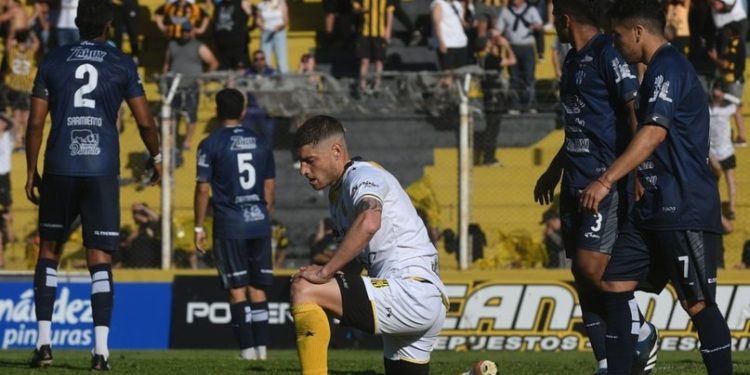 OLIMPO Y VILLA MITRE SE JUEGAN EL PASE A LA SIGUIENTE FASE DE LA REVALIDA