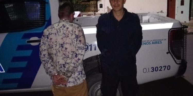 UN HOMBRE FUE DETENIDO LUEGO DE GOLPEAR A SU MADRE E INTENTAR ESCAPAR