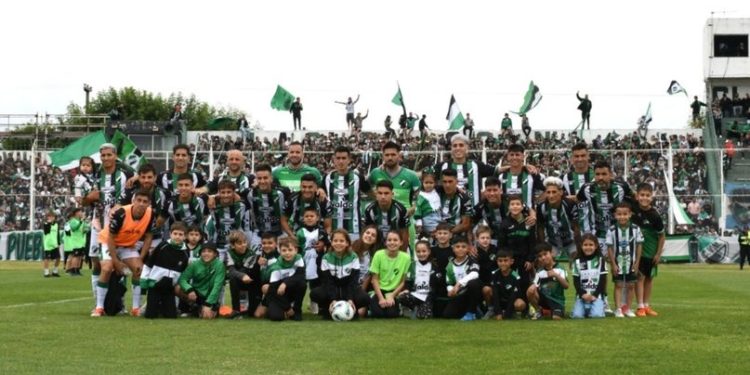 EL TRICOLOR VISITA A SANTAMARINA EN BUSCA DE LA FINAL DE LA REVALIDA