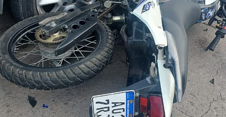 UNA MUJER FUE HOSPITALIZADA LUEGO DE CAERSE DE SU MOTO EN EL BARRIO UNIVERSITARIO