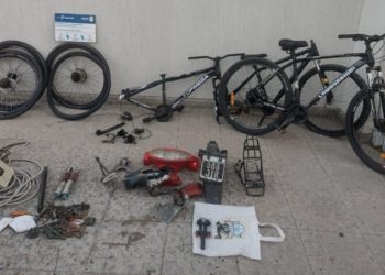 TRES PERSONAS FUERON APREHENDIDAS LUEGO DE UNA SERIE DE CINCO ALLANAMIENTOS