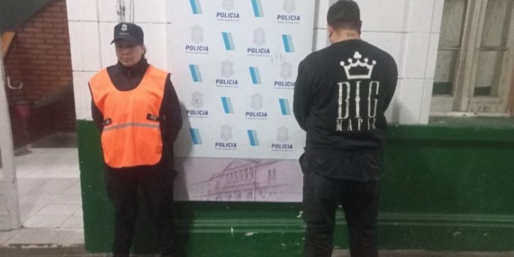 FUERON ARRESTADOS MIENTRAS CIRCULABAN EN UN AUTO ROBADO EN MAR DEL PLATA