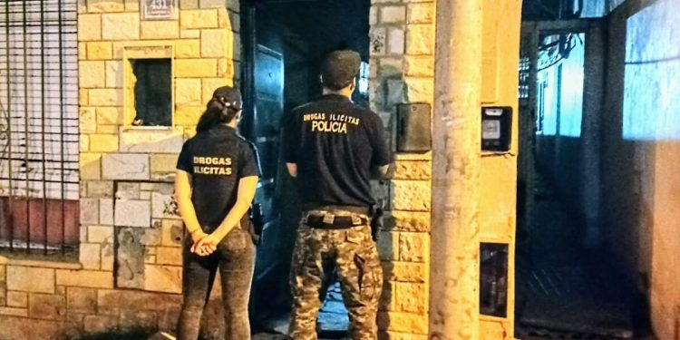 DOS DETENIDOS POR PRESUNTA VENTA DE DROGA EN PUNTA ALTA