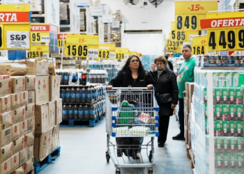 CONSUMO: EN SEPTIEMBRE CAYERON LAS VENTAS EN SUPERMERCADOS Y MAYORISTAS