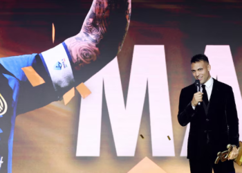 LAUTARO MARTÍNEZ VOLVIÓ A SER PREMIADO COMO MEJOR FUTBOLISTA DE LA SERIE A EN ITALIA