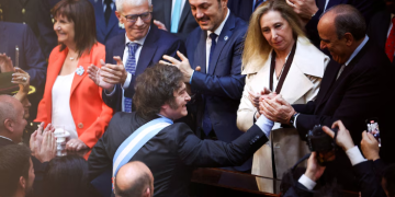 EL GOBIERNO PONE EN DUDA LA COMISIÓN PARA REDACTAR LA NUEVA VERSIÓN DE FICHA LIMPIA Y SE DEMORA EL PROYECTO